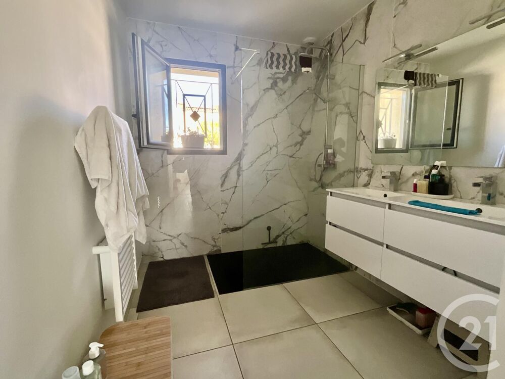 Située au c½ur de Castres, cette maison de 97m² vous att....