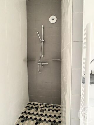  Appartement à louer 3 pièces 69 m²