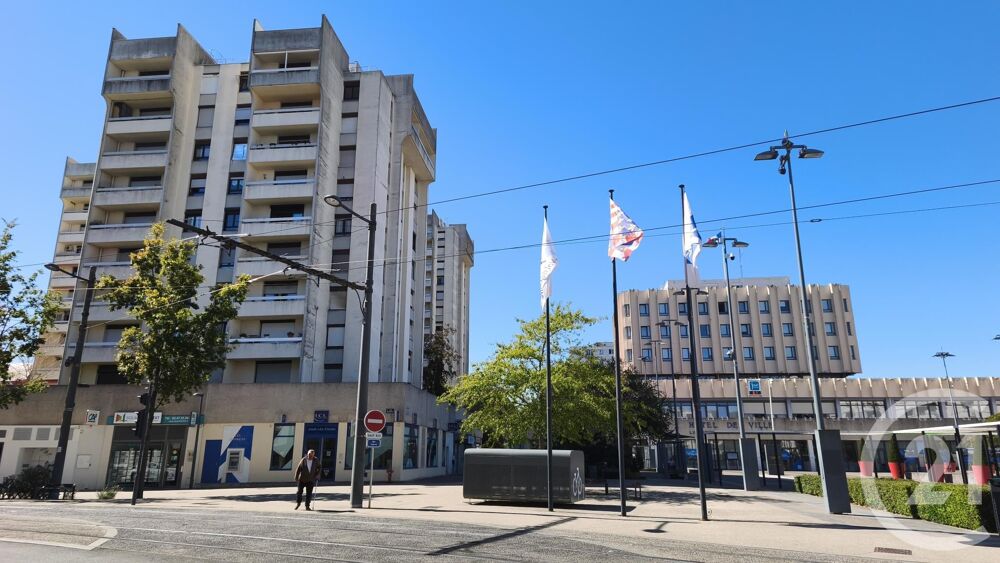 vente Parking / Garage - 12 m² Joué-lès-Tours (37300)