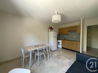  Appartement à louer 2 pièces 37 m²
