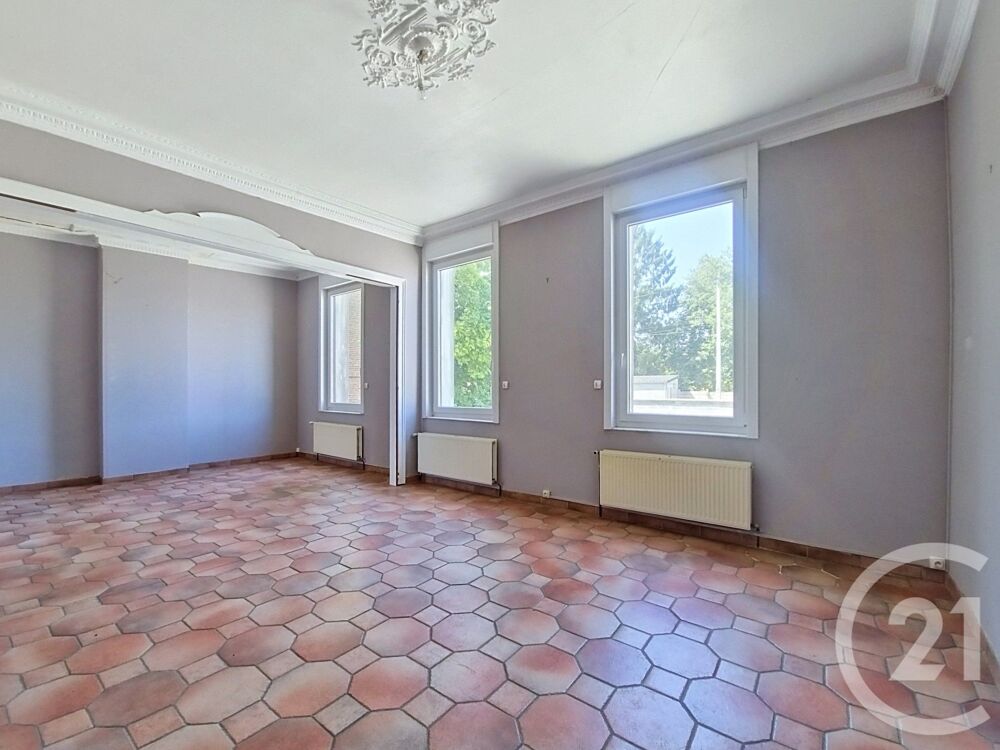 vente Maison - 6 pièce(s) - 250 m² Honnechy (59980)