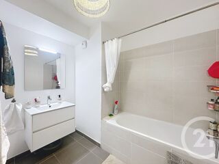  Appartement à louer 2 pièces 42 m²