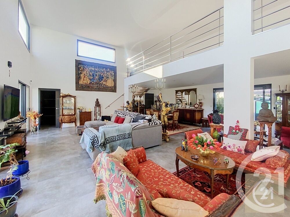 vente Maison - 9 pièce(s) - 368 m² Abeilhan (34290)