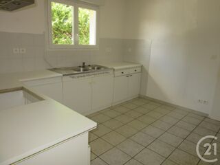  Maison à louer 4 pièces 113 m²