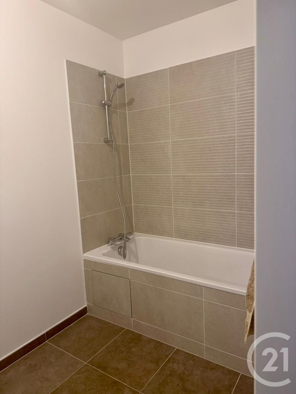 location Appartement - 2 pièce(s) - 42 m² Colombes (92700)