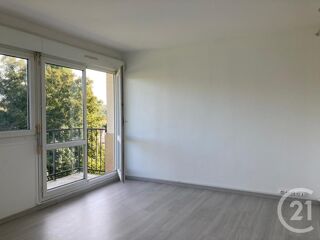  Appartement à louer 2 pièces 44 m²