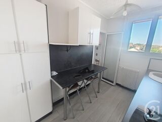  Appartement à louer 3 pièces 52 m²