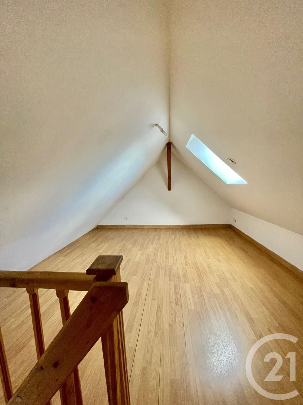location Appartement - 5 pièce(s) - 100 m² Caffiers (62132)