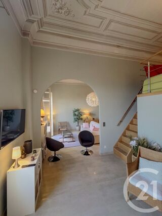  Appartement à louer 3 pièces 64 m²
