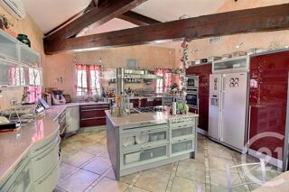  Maison � vendre 8 pi�ces 326 m�