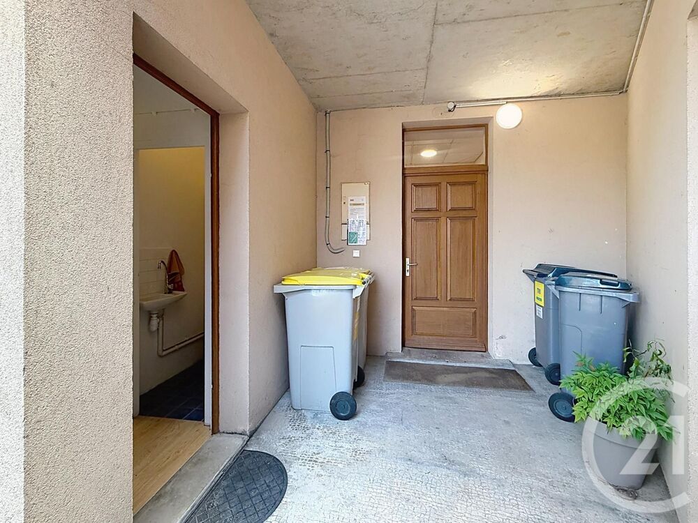 location Appartement - 2 pièce(s) - 46 m² Lure (70200)
