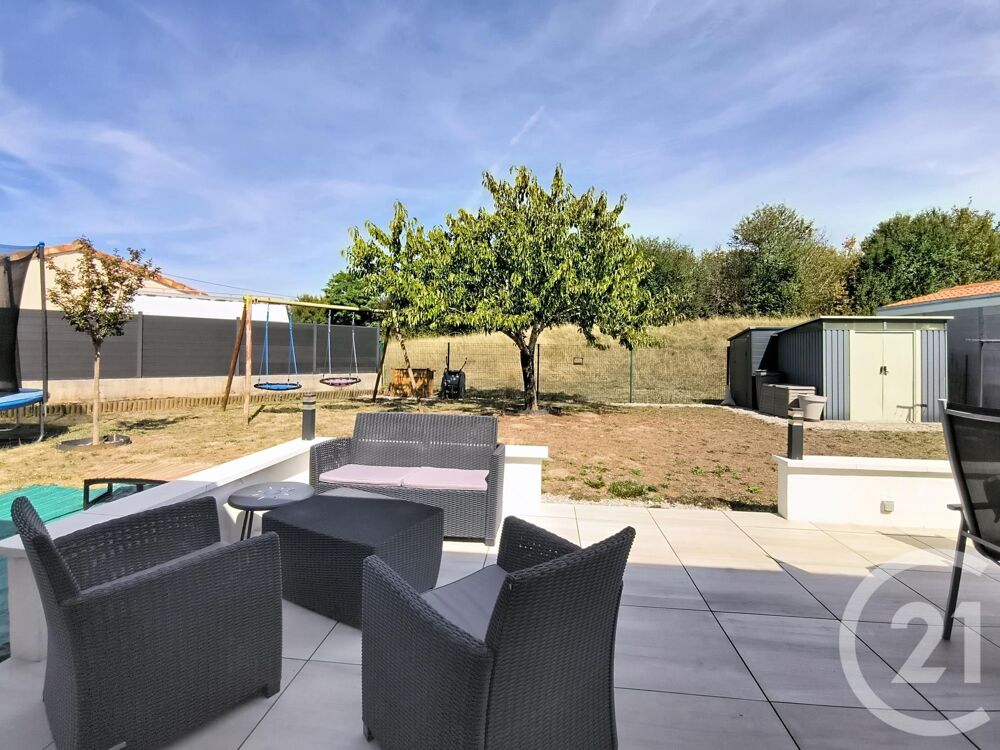 Située dans un quartier calme de POITIERS, belle maison ....