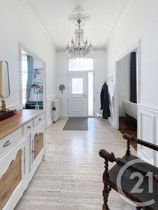  Maison à vendre 12 pièces 397 m²