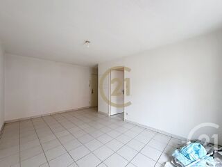  Appartement à louer 3 pièces 60 m²