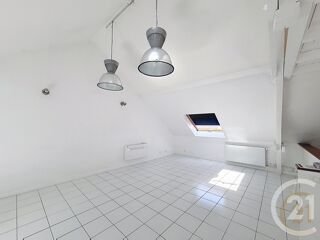  Appartement à louer 3 pièces 85 m²
