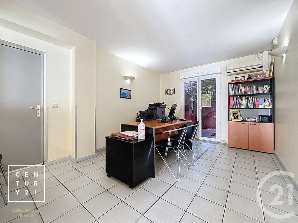 PERPIGNAN - LOCAL À vendre, au rez-de-chaussée....