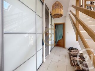  Maison à louer 6 pièces 160 m²