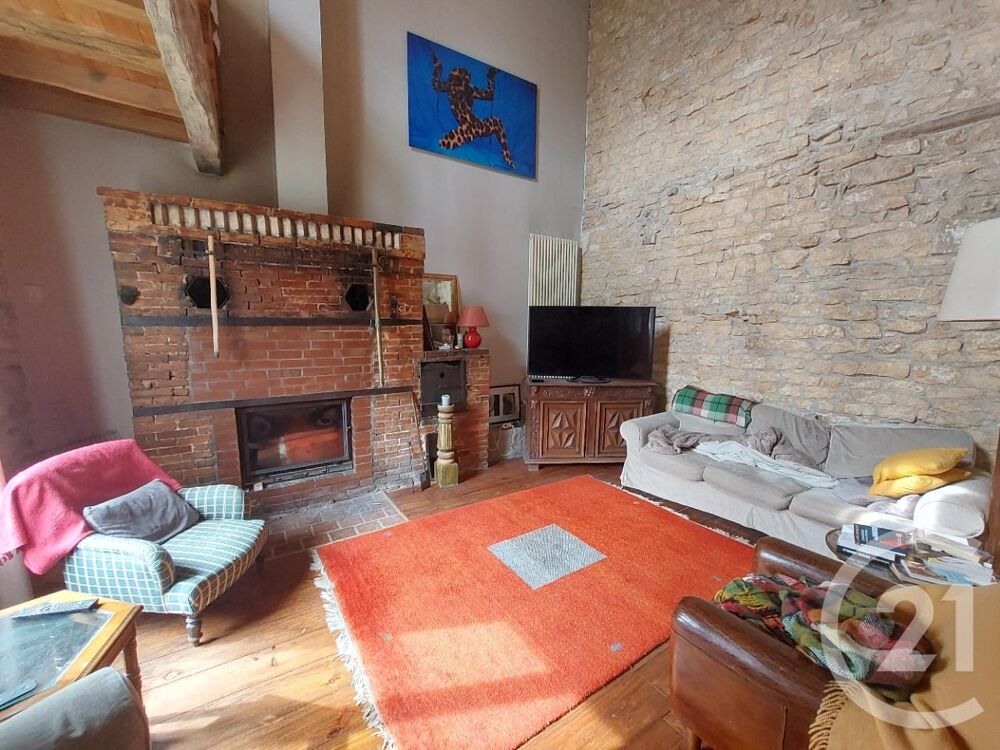 Maison de caractère de 160m² située dans le charmant vil....