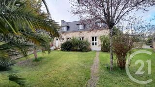 Maison 5 pièces 209 m² · à Ploeren · 209 m² · 675 000 €