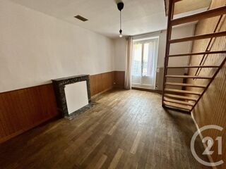  Appartement à louer 4 pièces 83 m²