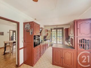  Maison à vendre 6 pièces 243 m²
