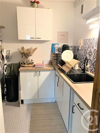  Appartement à louer 1 pièce 33 m²