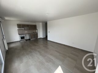  Appartement à louer 3 pièces 65 m²