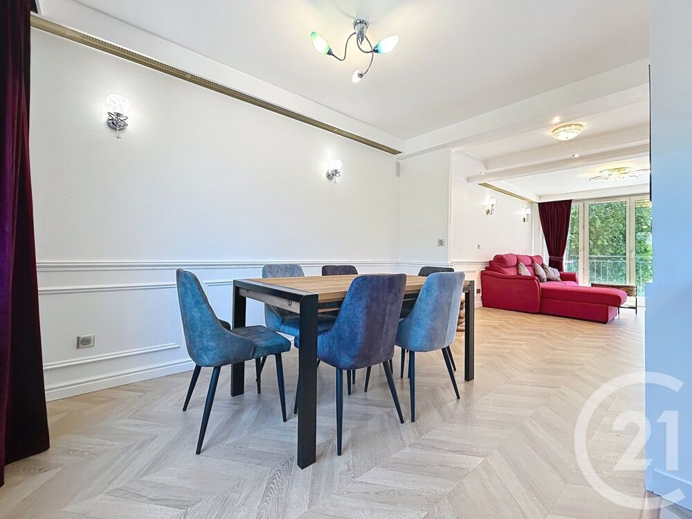 FONTAINEBLEAU - Nous vous proposons ce superbe apparteme....