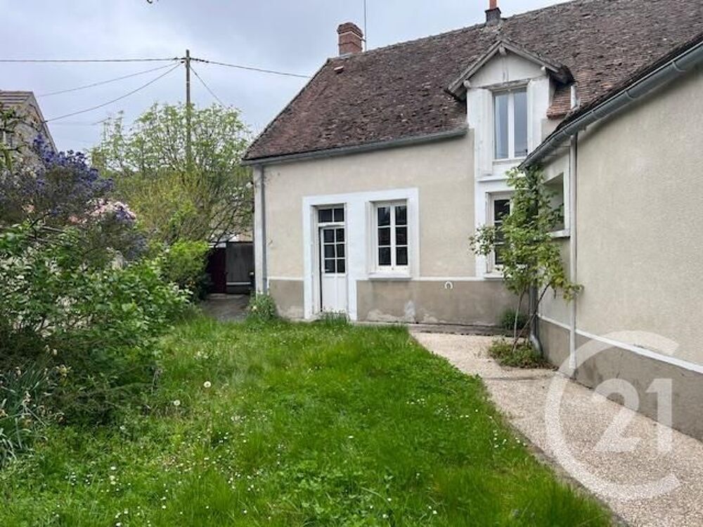 A 78 KMS DE PARIS Dans un village calme de la Vallée....
