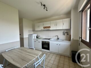  Appartement à louer 2 pièces 56 m²