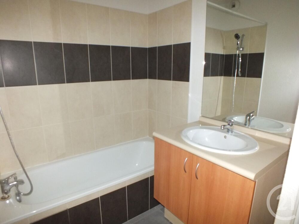 location Appartement - 2 pièce(s) - 37 m² Lannemezan (65300)
