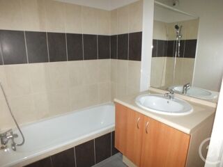  Appartement à louer 2 pièces 37 m²