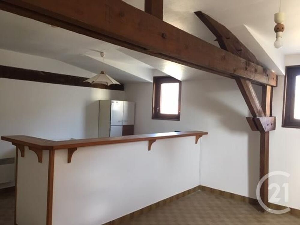 Appartement rénové au centre de Mussidan, proche des hal....