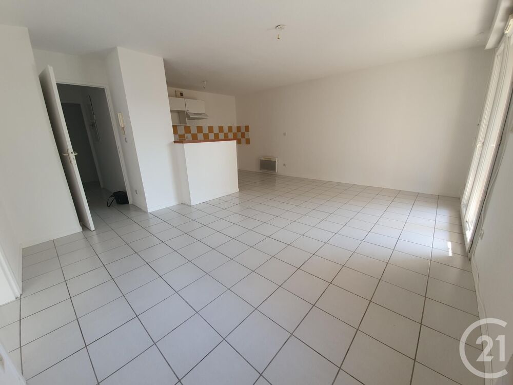 location Appartement - 4 pièce(s) - 96 m² Pamiers (09100)