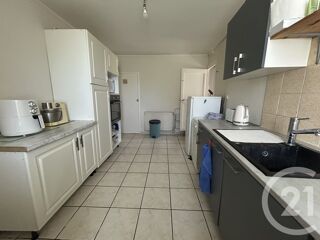  Maison à louer 5 pièces 157 m²
