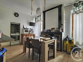  Maison  vendre 8 pices 306 m