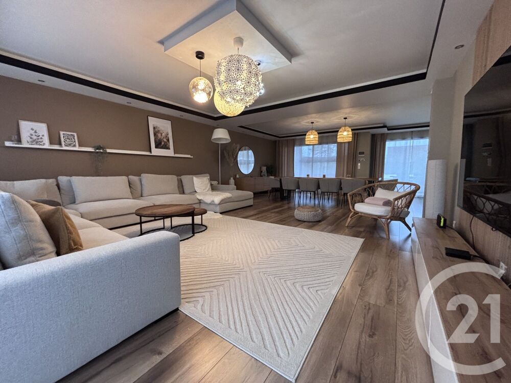 vente Maison - 7 pièce(s) - 242 m² Saint-Vit (25410)