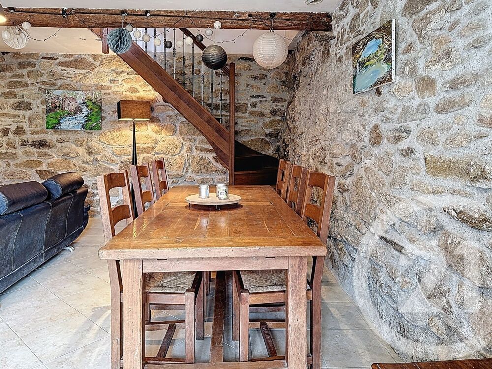 Située sur la commune de Biert (09320), cette maison en ....