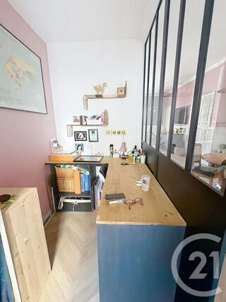  Appartement à louer 4 pièces 97 m²