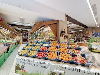  Immeuble à vendre 310 m²