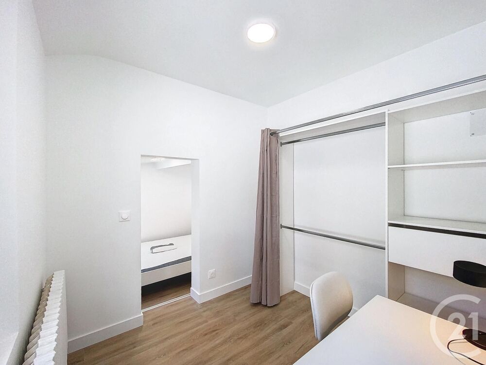 location Appartement - 7 pièce(s) - 10 m² Tours (37000)