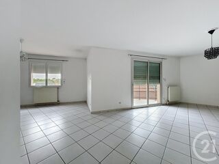  Appartement à louer 5 pièces 116 m²