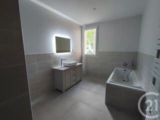  Appartement � louer 4 pi�ces 154 m�