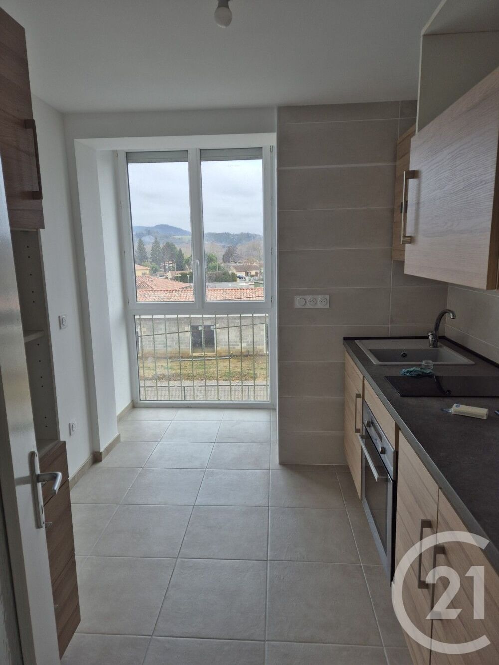 location Appartement - 3 pièce(s) - 69 m² Mirepoix (09500)
