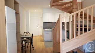  Appartement à louer 2 pièces 45 m²