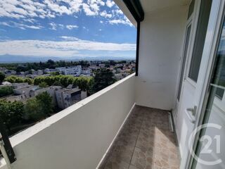  Appartement à louer 3 pièces 64 m²