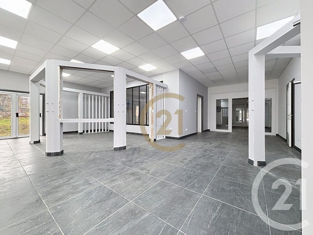 location Appartement - 4 pièce(s) - 179 m² Essert (90850)
