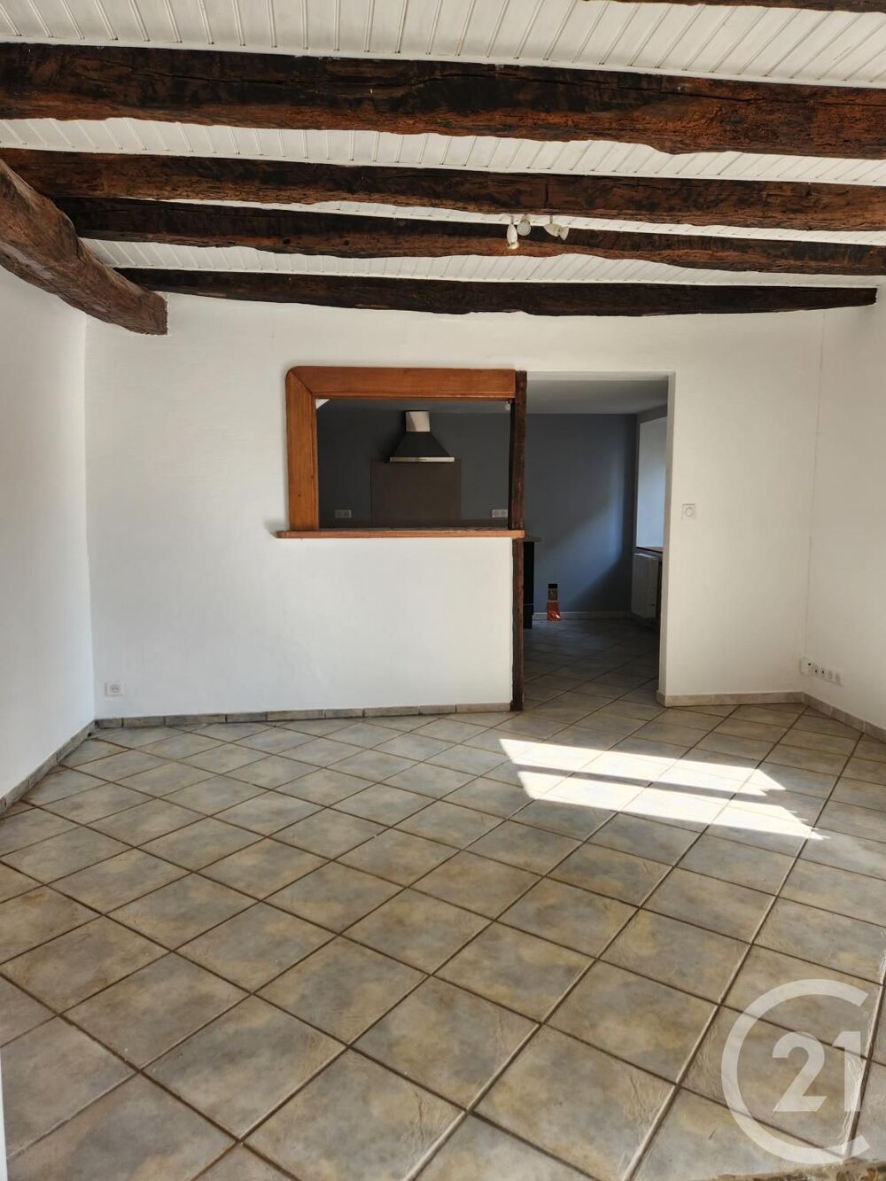 Charmante maison de village sur VERDALLE. Venez déco....