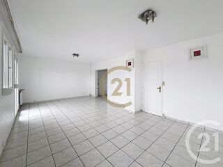 Appartement à louer 4 pièces 78 m²