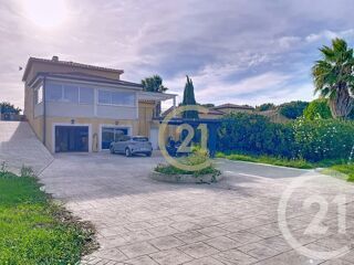  Maison � vendre 4 pi�ces 275 m�